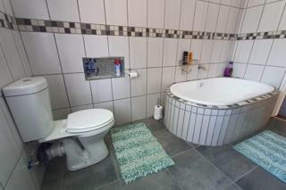 4 Bedroom Property for Sale in Philippolis Free State